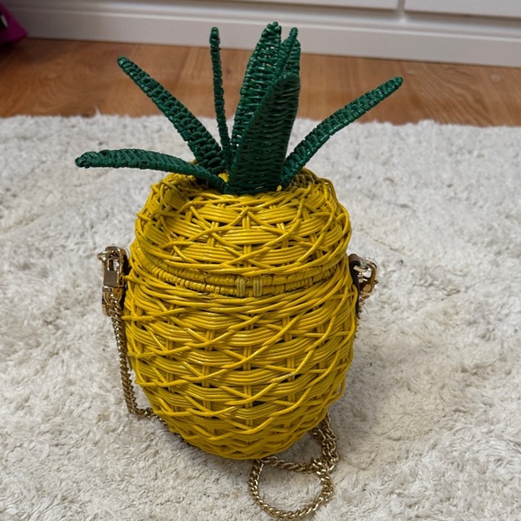 NWT Michael Kora Yellow Pineapple-Shaped Woven Bag - Picture 5 of 7